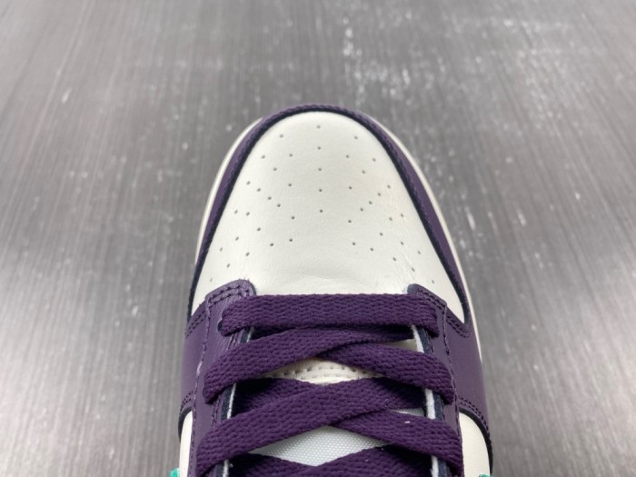 Dunk Low Chenille Swoosh DQ7683-100