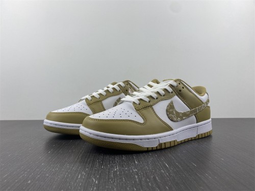 Dunk Low Essential Paisley Pack Barley DH4401-104