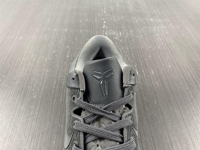 Kobe 7 Black Mamba Collection Fade to Black  869460-442
