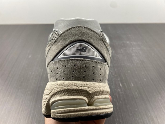 New Balance 2002R Marblehead Light Aluminum ML2002RC