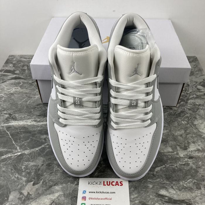 Air Jordan 1 Low Wolf Grey  DC0774-105