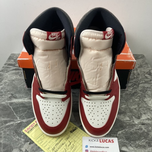 Air Jordan 1 Retro High OG Chicago Lost and Found  DZ5485-612