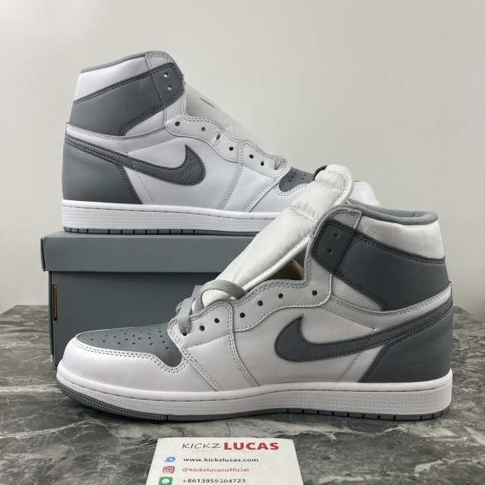Air Jordan 1 Retro High OG Stealth 555088-037