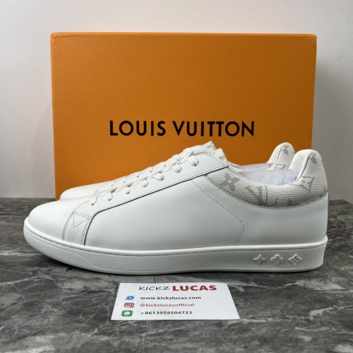 Men L*ouis V*uitton Top Sneaker CP221026-1