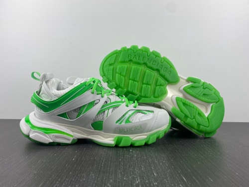 B*alenciaga Track AM221111-1