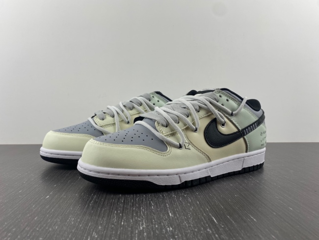 Dunk Low Custom MK221112-20