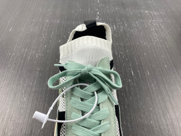 Women C*hanel Top Sneaker Low MK2211112-2
