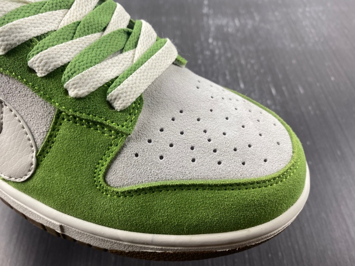 Dunk Low SE 85 Double Swoosh Sail Green  DO9457-100