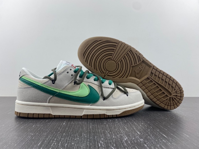 Dunk Low SE 85 Double Swoosh Sail Green