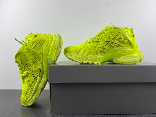 B*alenciaga runner AM221225-9