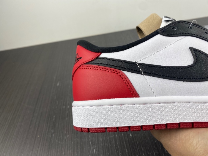 Air Jordan 1 Low Retro Black Toe 555088-125