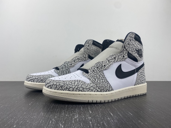 Air Jordan 1 Retro High OG White Cement  Style DZ5485-052