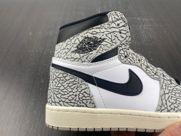 Air Jordan 1 Retro High OG White Cement  Style DZ5485-052
