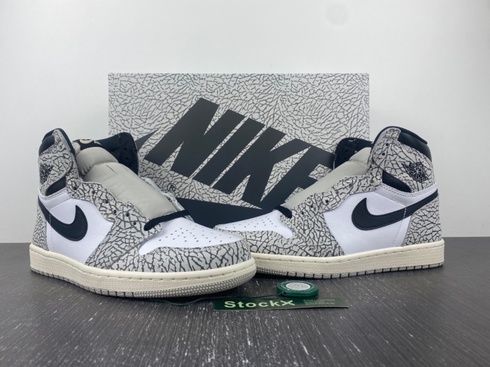 Air Jordan 1 Retro High OG White Cement  Style DZ5485-052