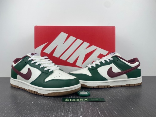 Dunk Low Gorge Green  FB7160-161