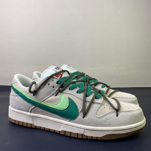 Dunk Low SE 85 Double Swoosh DO9457-100