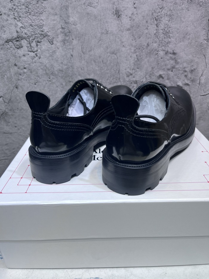 A*Lexander M*Cqueen Loafer CP230310-13