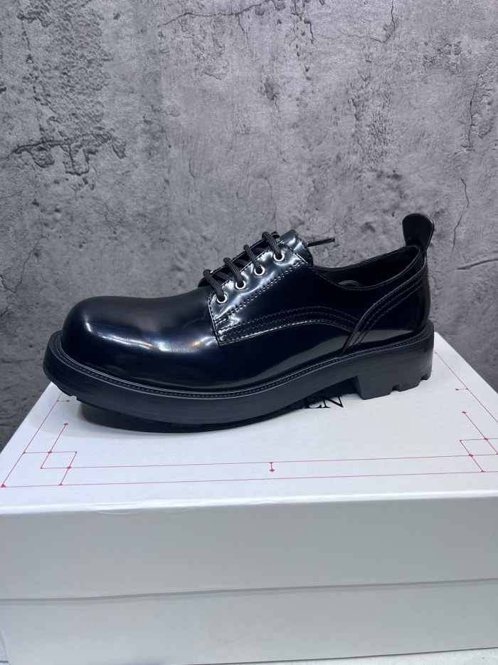 A*Lexander M*Cqueen Loafer CP230310-13