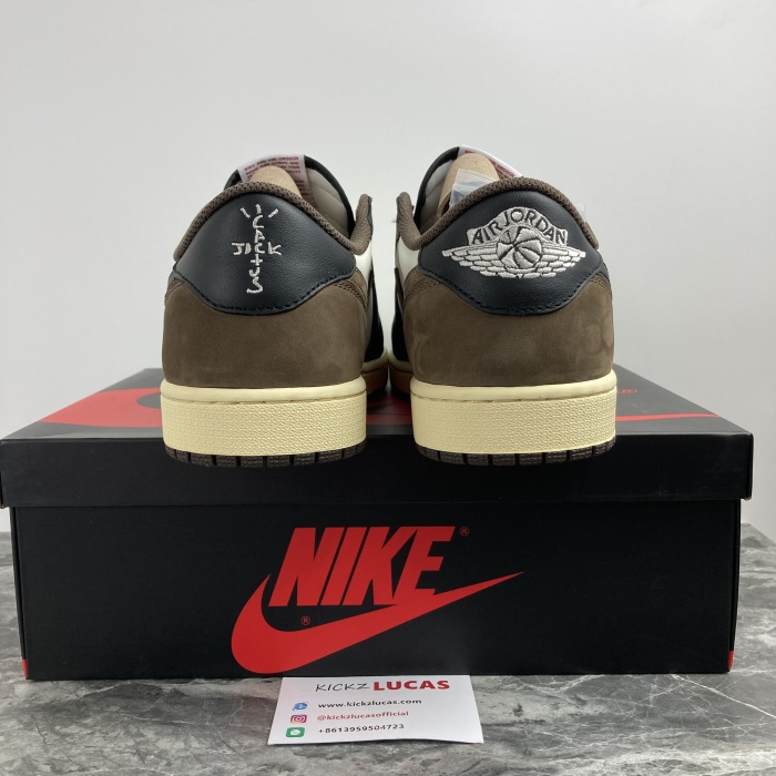 Air Jordan 1 Low Mocha CQ4277-105