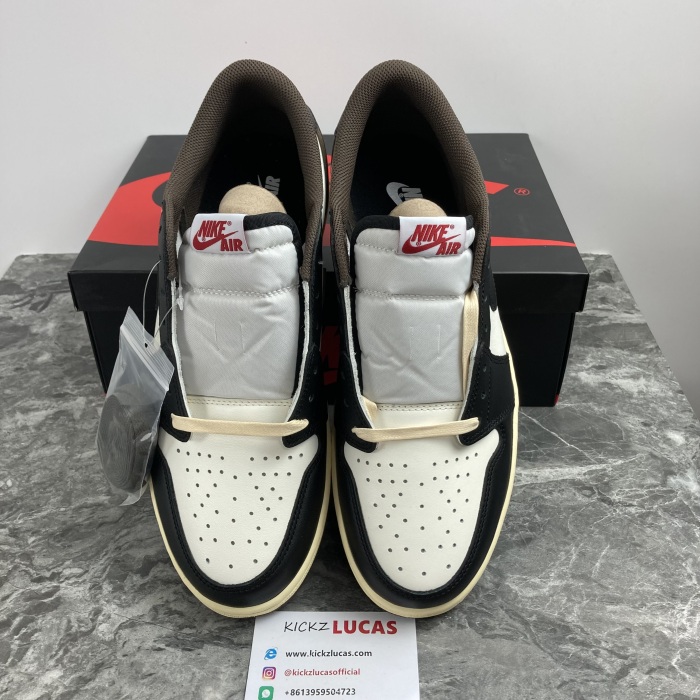 Air Jordan 1 Low Mocha CQ4277-105
