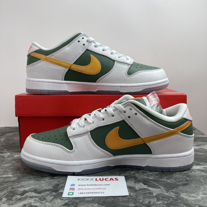 Dunk Low SE NY vs. NY DN2489-300