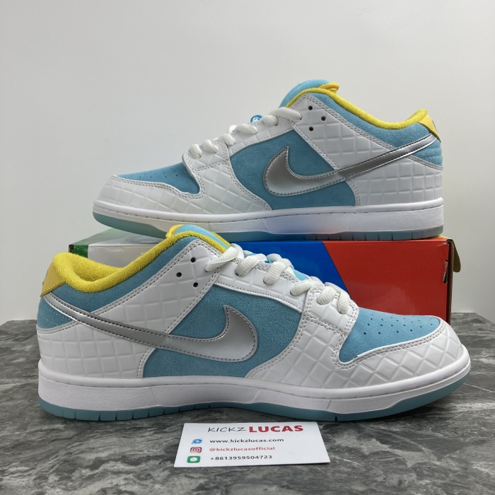 SB Dunk Low Pro FTC Lagoon Pulse DH7687-400