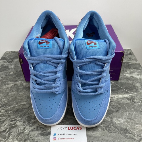 SB Dunk Low Philadelphia Phillies DQ4040-400