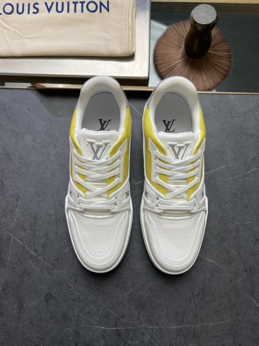 Men L*ouis V*uitton Top Sneaker Trainer RR230330-15