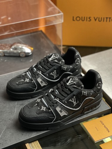 Men L*ouis V*uitton Top Sneaker Trainer RR230330-21