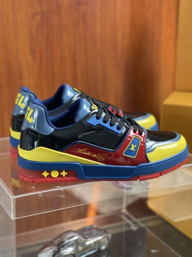 Men L*ouis V*uitton Top Sneaker Trainer RR230330-17
