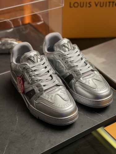Men L*ouis V*uitton Top Sneaker Trainer RR230330-23