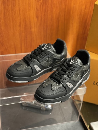 Men L*ouis V*uitton Top Sneaker Trainer RR230330-23