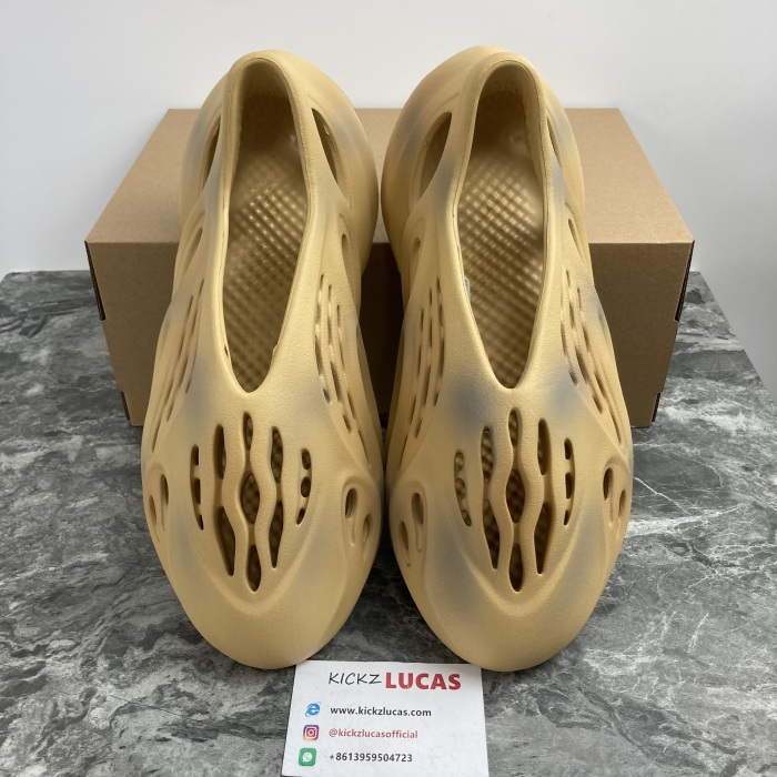 Yeezy Foam Runner Desert Sand  GV6843