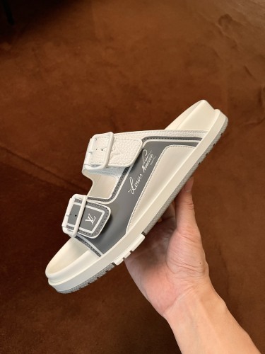 Men L*ouis V*uitton Top Sneaker Slippers RR230406-23