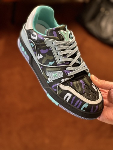 Men L*ouis V*uitton Top Sneaker Trainer RR230406-25