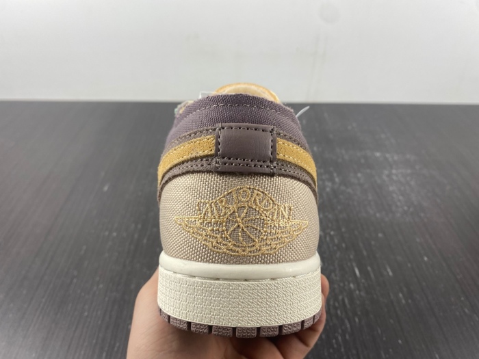 Jordan 1 Low SE Craft Taupe Haze  DN1635-200