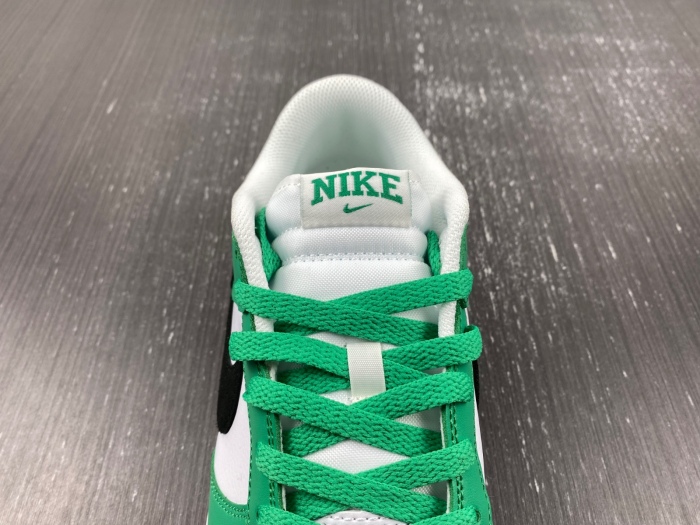 Dunk Low Celtics FN3612-300