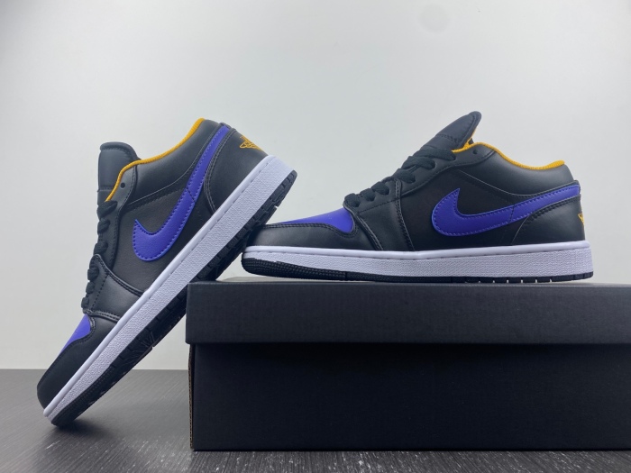Air Jordan 1 Low Dark Concord 553558-075