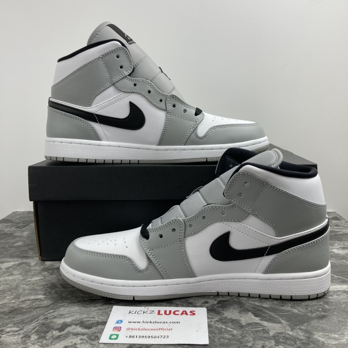 Air Jordan 1 Mid Light Smoke Grey 554724-092