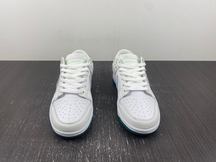 Dunk Low GS FD9911-101