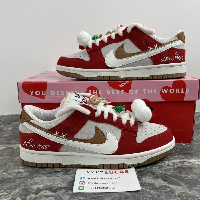 Dunk Low se 85 Christmas