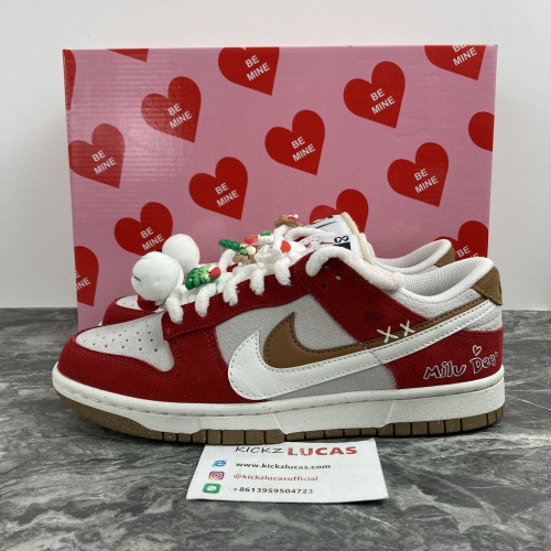 Dunk Low se 85 Christmas