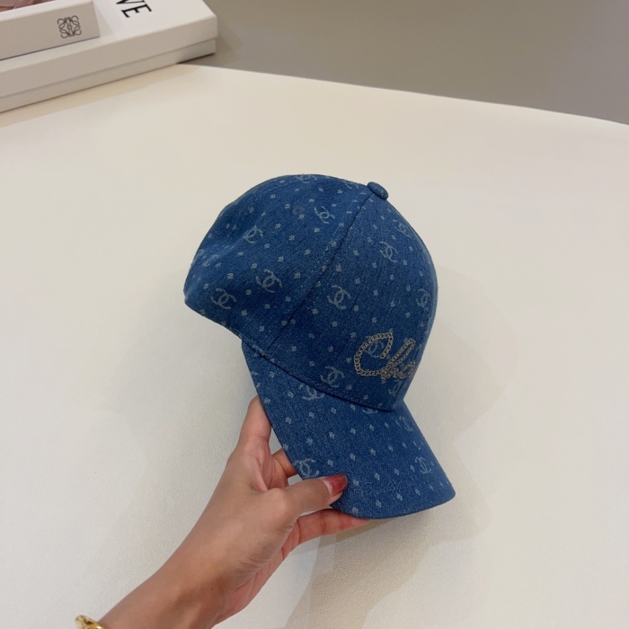 C*hanel  Hats Top XX230420-1