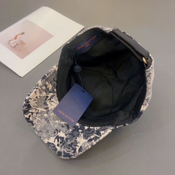 L*ouis V*uitton  Hats Top XX230421-2