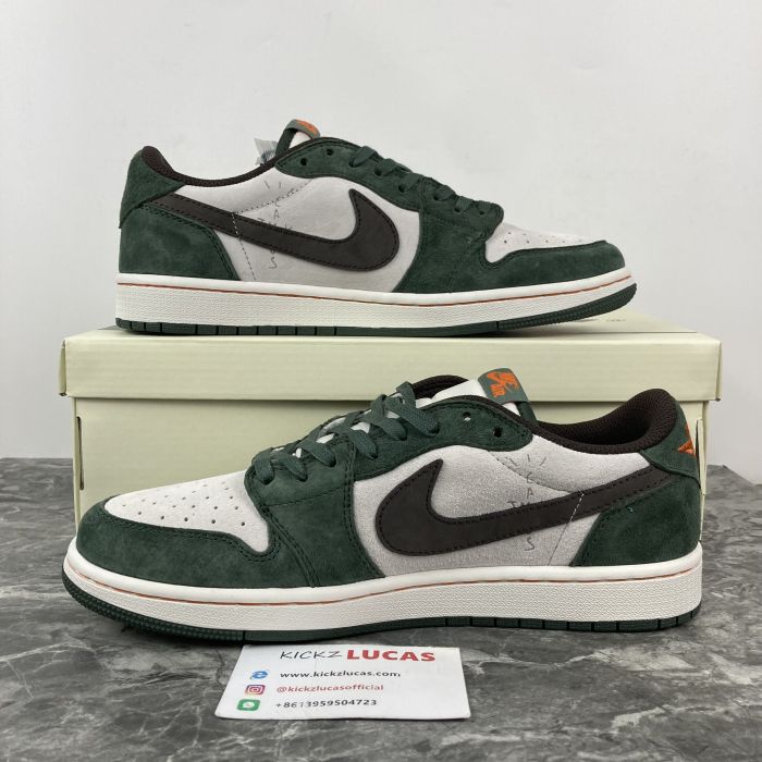 Dunk Low X Otomo Katsuhiro X Travis Scott DM7866-686