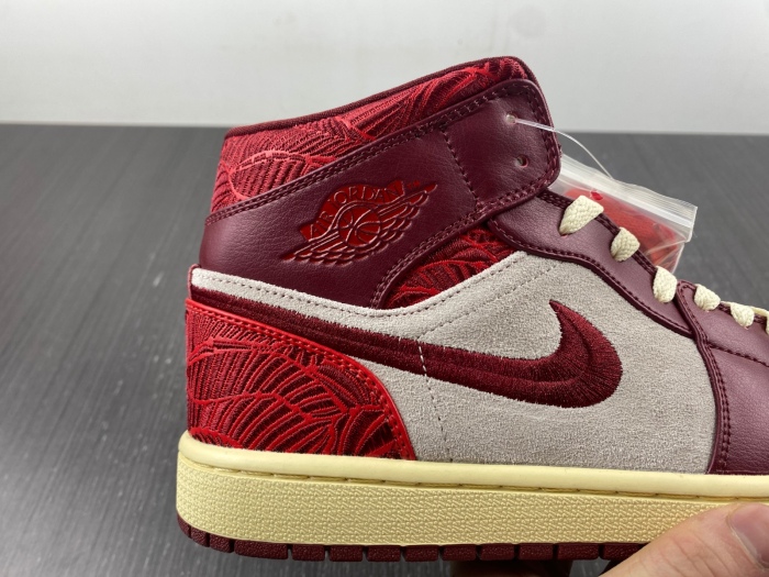 Air Jordan 1 Mid SE Tiki Leaf Team Red  DZ2820-601