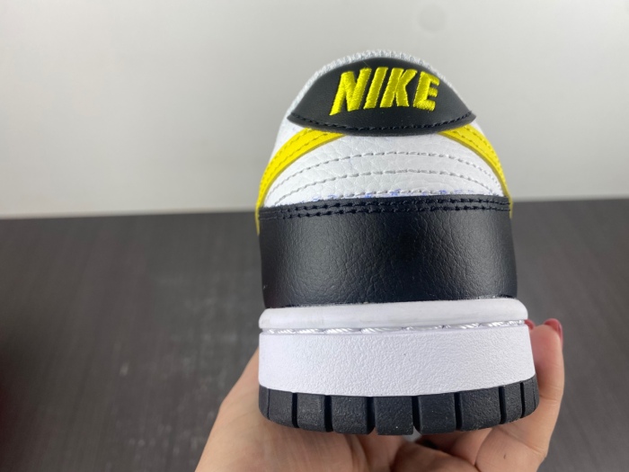 Dunk Low Yellow Panda FQ2431-001