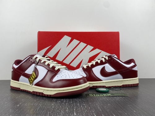 Dunk Low PRM Vintage Team Red  FJ4555-100