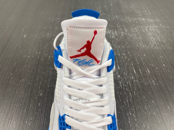Air Jordan 4 Retro SB Pine Blue DR5415-104