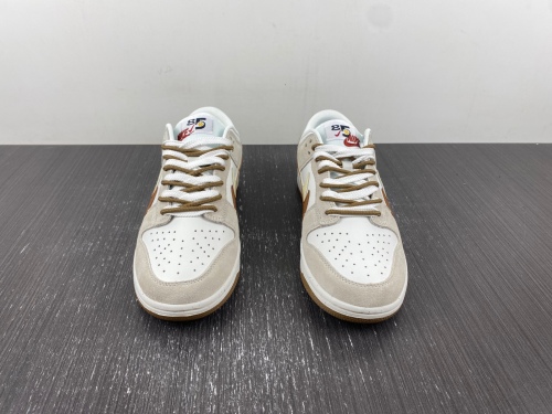 Dunk Low SE 85 Double Swoosh DO9457-100